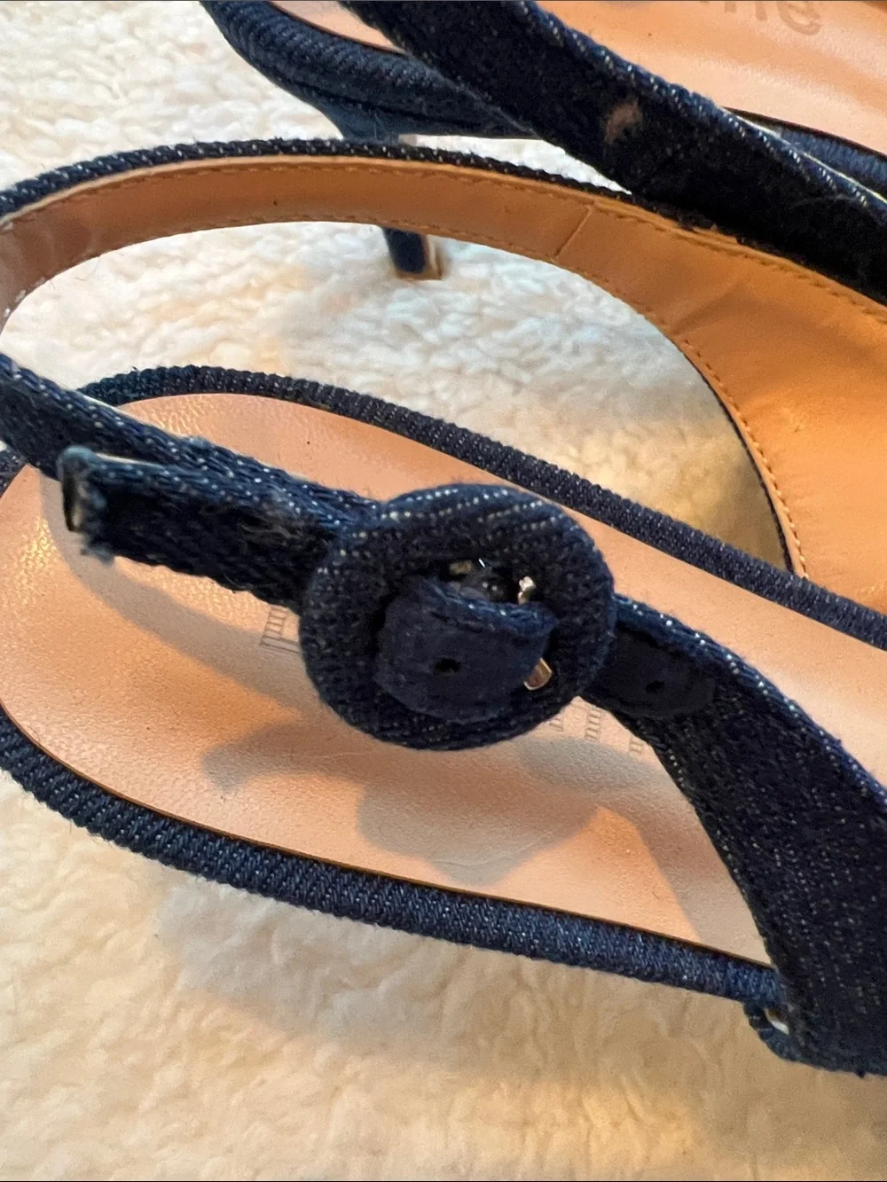Divanne Denim Navy Pointed-Toe Slingback Pumps Size 9 NWOT